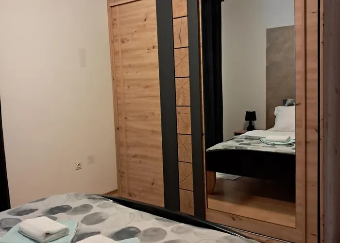 Manuela Nyaraló Fažana